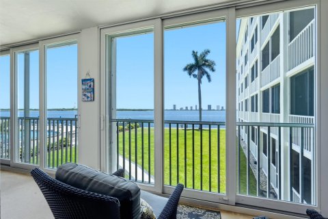 Copropriété à vendre à North Palm Beach, Floride: 2 chambres, 100.24 m2 № 2171683 - photo 16
