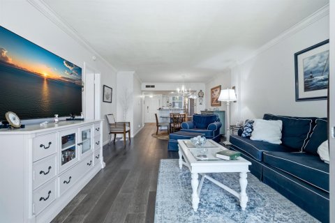 Copropriété à vendre à North Palm Beach, Floride: 2 chambres, 100.24 m2 № 2171683 - photo 6