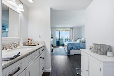 Copropriété à vendre à North Palm Beach, Floride: 2 chambres, 100.24 m2 № 2171683 - photo 24