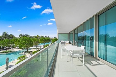 Condominio en venta en Bal Harbour, Florida, 2 dormitorios, 196.4 m2 № 1834072 - foto 17