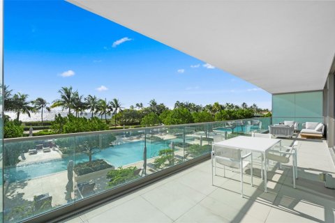 Condominio en venta en Bal Harbour, Florida, 2 dormitorios, 196.4 m2 № 1834072 - foto 13
