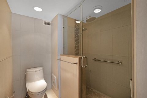Condominio en venta en Fort Lauderdale, Florida, 2 dormitorios, 151.43 m2 № 2175452 - foto 23