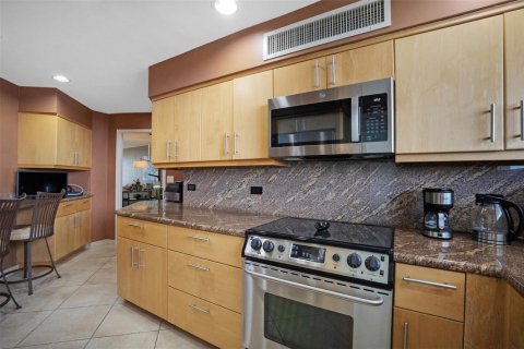 Condominio en venta en Fort Lauderdale, Florida, 2 dormitorios, 151.43 m2 № 2175452 - foto 3