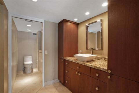 Condominio en venta en Fort Lauderdale, Florida, 2 dormitorios, 151.43 m2 № 2175452 - foto 20