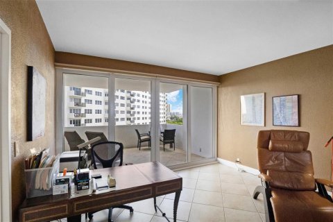 Condominio en venta en Fort Lauderdale, Florida, 2 dormitorios, 151.43 m2 № 2175452 - foto 30