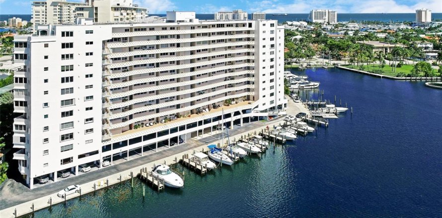 Condominio en Fort Lauderdale, Florida, 2 dormitorios  № 2175452