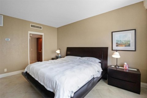 Condominio en venta en Fort Lauderdale, Florida, 2 dormitorios, 151.43 m2 № 2175452 - foto 18