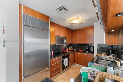 Condominio en venta en Miami, Florida, 1 dormitorio, 95.78 m2 № 1979316 - foto 17