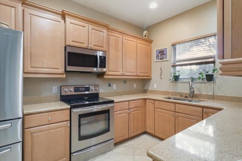 Condo in Fort Myers, Florida, 3 bedrooms  № 1653875 - photo 9
