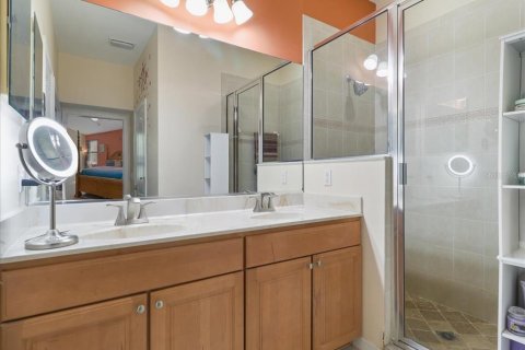 Condo in Fort Myers, Florida, 3 bedrooms  № 1653875 - photo 18