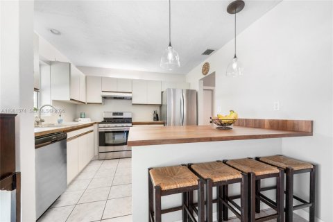 Casa en venta en Palmetto Bay, Florida, 3 dormitorios, 122.91 m2 № 2045936 - foto 7