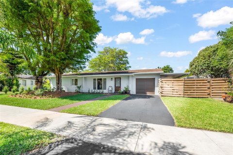 Casa en Palmetto Bay, Florida 3 dormitorios, 122.91 m2 № 2045936