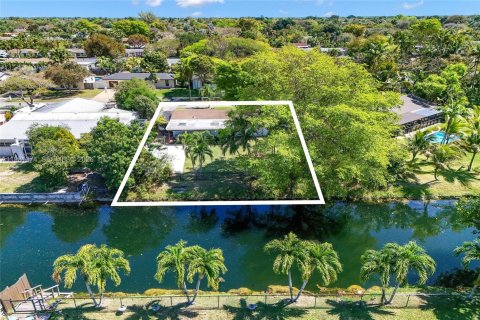 Casa en venta en Palmetto Bay, Florida, 3 dormitorios, 122.91 m2 № 2045936 - foto 18