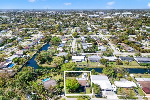 Casa en venta en Palmetto Bay, Florida, 3 dormitorios, 122.91 m2 № 2045936 - foto 20