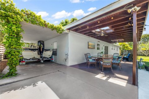 Casa en venta en Palmetto Bay, Florida, 3 dormitorios, 122.91 m2 № 2045936 - foto 14