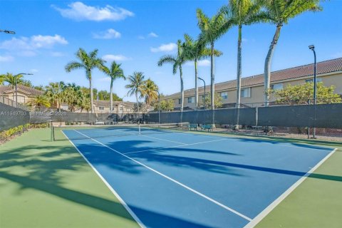 Купить виллу или дом в Дорал, Флорида 3 спальни, 131.92м2, № 2007142 - фото 29