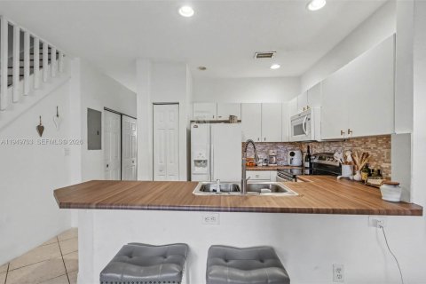 Купить виллу или дом в Дорал, Флорида 3 спальни, 131.92м2, № 2007142 - фото 18