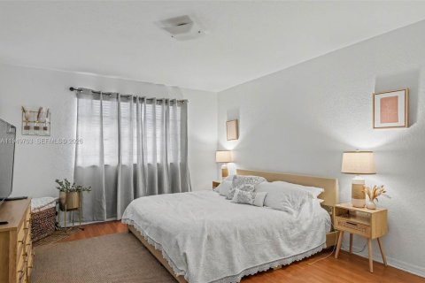 Купить виллу или дом в Дорал, Флорида 3 спальни, 131.92м2, № 2007142 - фото 21