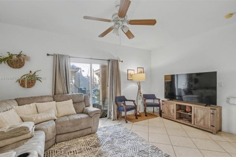 Купить виллу или дом в Дорал, Флорида 3 спальни, 131.92м2, № 2007142 - фото 19