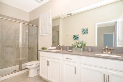 House in STOREY LAKE in Kissimmee, Florida 5 bedrooms, 278.34 sq.m. № 2135570 - photo 17