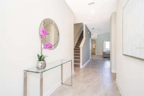 House in STOREY LAKE in Kissimmee, Florida 5 bedrooms, 278.34 sq.m. № 2135570 - photo 6