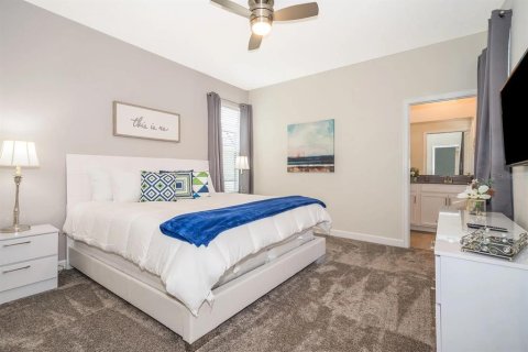 House in STOREY LAKE in Kissimmee, Florida 5 bedrooms, 278.34 sq.m. № 2135570 - photo 20