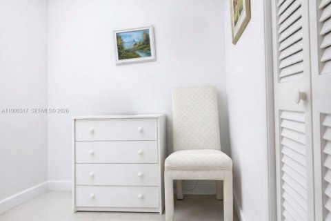 Copropriété à vendre à Hallandale Beach, Floride: 1 chambre, 71.53 m2 № 2154978 - photo 17