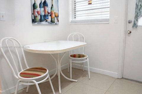 Copropriété à vendre à Hallandale Beach, Floride: 1 chambre, 71.53 m2 № 2154978 - photo 19
