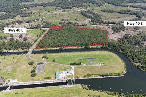 Terreno en venta en Inglis, Florida № 1919195 - foto 1