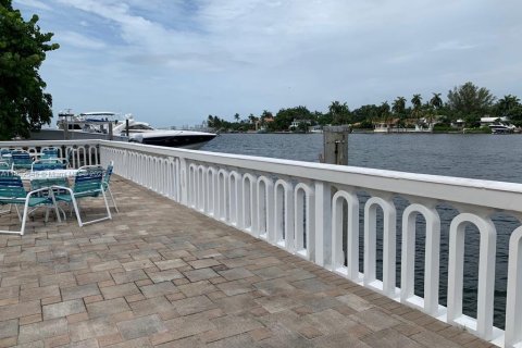 Copropriété à louer à North Bay Village, Floride: 1 chambre, 75.9 m2 № 1932248 - photo 11