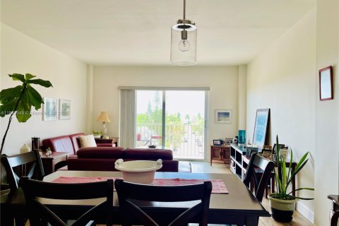 Condo à North Bay Village, Floride, 1 chambre  № 1932248