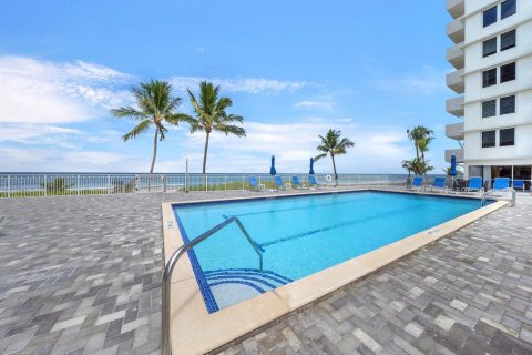 Condo in Highland Beach, Florida, 1 bedroom  № 2261260 - photo 4