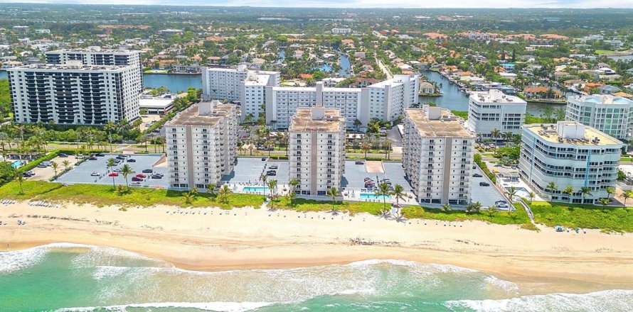 Condo in Highland Beach, Florida, 1 bedroom  № 2261260