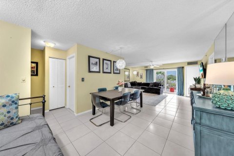 Condo in Highland Beach, Florida, 1 bedroom  № 2261260 - photo 9