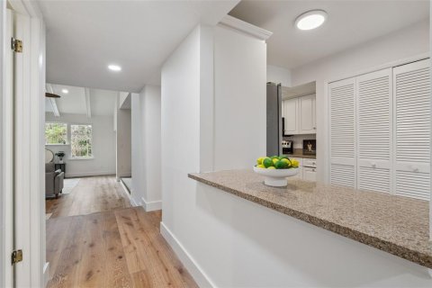 Condo in Maitland, Florida, 3 bedrooms № 2139059 - photo 9