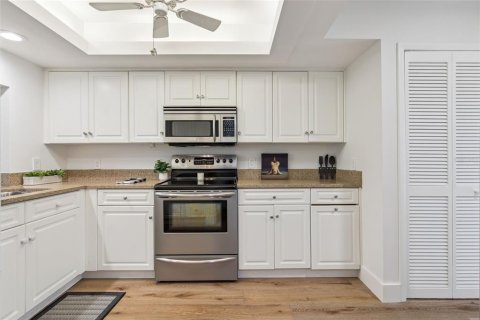 Condo in Maitland, Florida, 3 bedrooms № 2139059 - photo 7