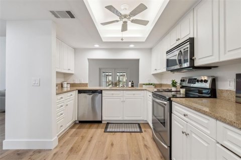 Condo in Maitland, Florida, 3 bedrooms № 2139059 - photo 8