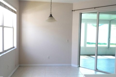 Casa en alquiler en Wesley Chapel, Florida, 4 dormitorios, 213.68 m2 № 2094710 - foto 5