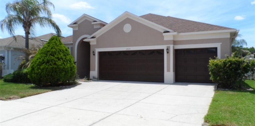 Casa en Wesley Chapel, Florida 4 dormitorios, 213.68 m2 № 2094710