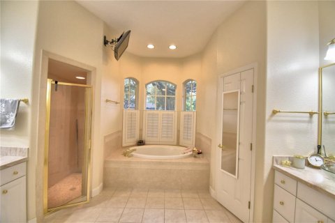 House in Winter Haven, Florida 4 bedrooms, 236.9 sq.m. № 1529221 - photo 21