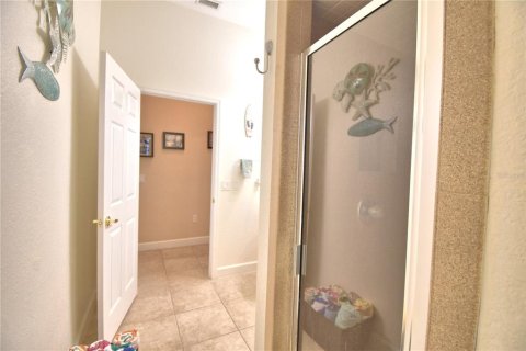House in Winter Haven, Florida 4 bedrooms, 236.9 sq.m. № 1529221 - photo 13