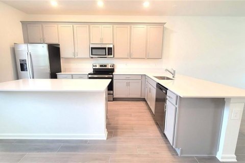 Touwnhouse à louer à Kissimmee, Floride: 3 chambres, 150.04 m2 № 2155998 - photo 6