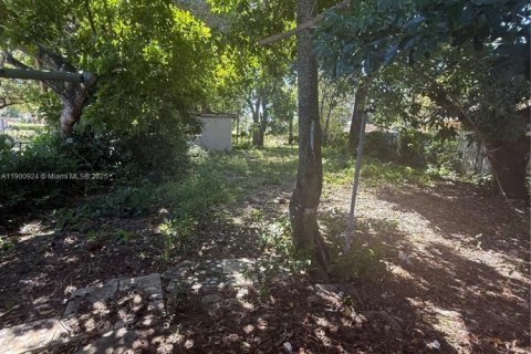 House in Miami, Florida 3 bedrooms, 74.69 sq.m. № 1952119 - photo 9