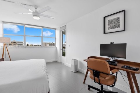 Купить кондоминиум в Халландейл-Бич, Флорида 2 спальни, 131.92м2, № 2005884 - фото 23