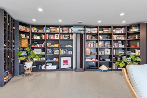 Купить кондоминиум в Халландейл-Бич, Флорида 2 спальни, 131.92м2, № 2005884 - фото 18