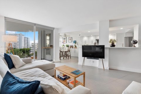 Купить кондоминиум в Халландейл-Бич, Флорида 2 спальни, 131.92м2, № 2005884 - фото 14