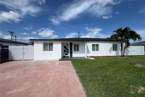 Купить виллу или дом в Майами, Флорида 5 спален, № 2065269 - фото 5