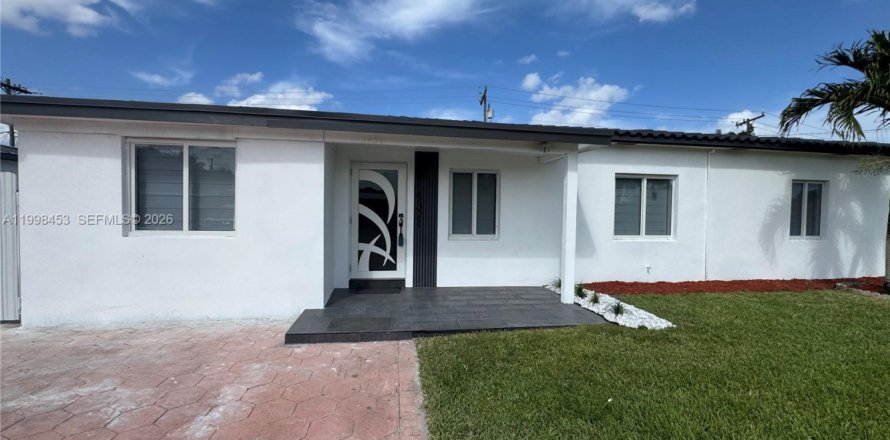 Дом в Майами, Флорида 5 спален № 2065269