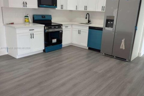 Купить виллу или дом в Майами, Флорида 5 спален, № 2065269 - фото 9