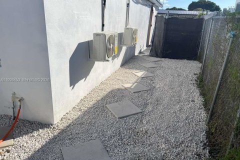 Купить виллу или дом в Майами, Флорида 5 спален, № 2065269 - фото 29